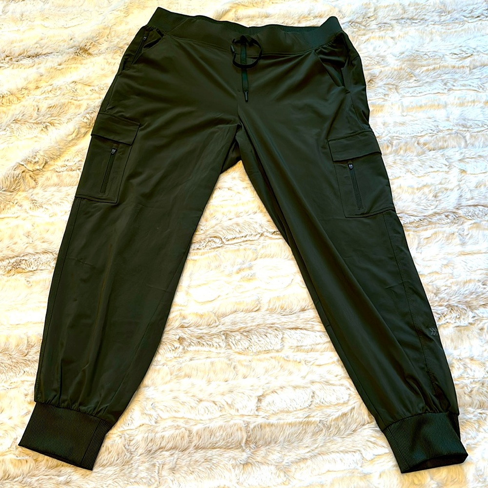 Women’s Active Cargo Jogger